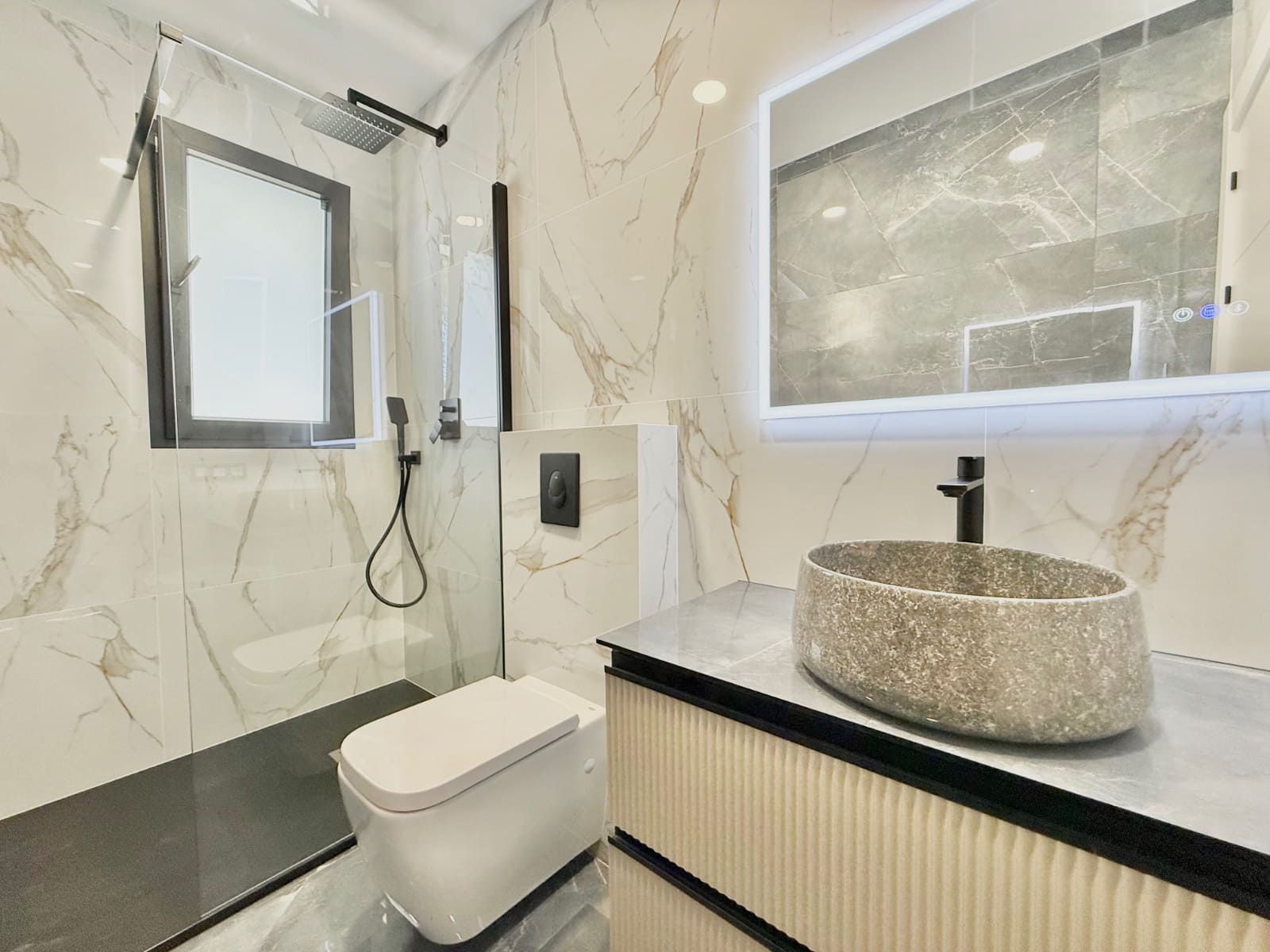 Chalet de 4 habitaciones en Ciudad Quesada en venta con piscina garaje - 799.000 € (Ref: 9438271)