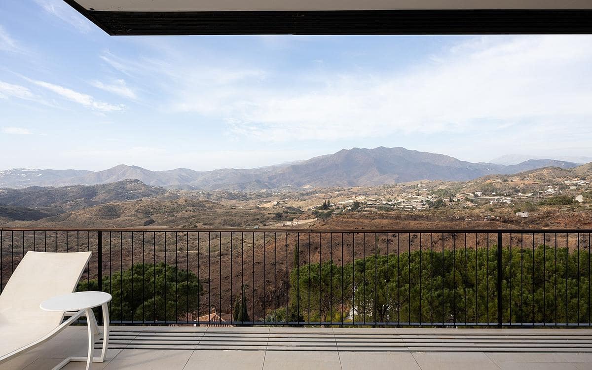 4 bedroom Villa for sale in Campo Mijas with pool garage - € 2,600,000 (Ref: 9438715)