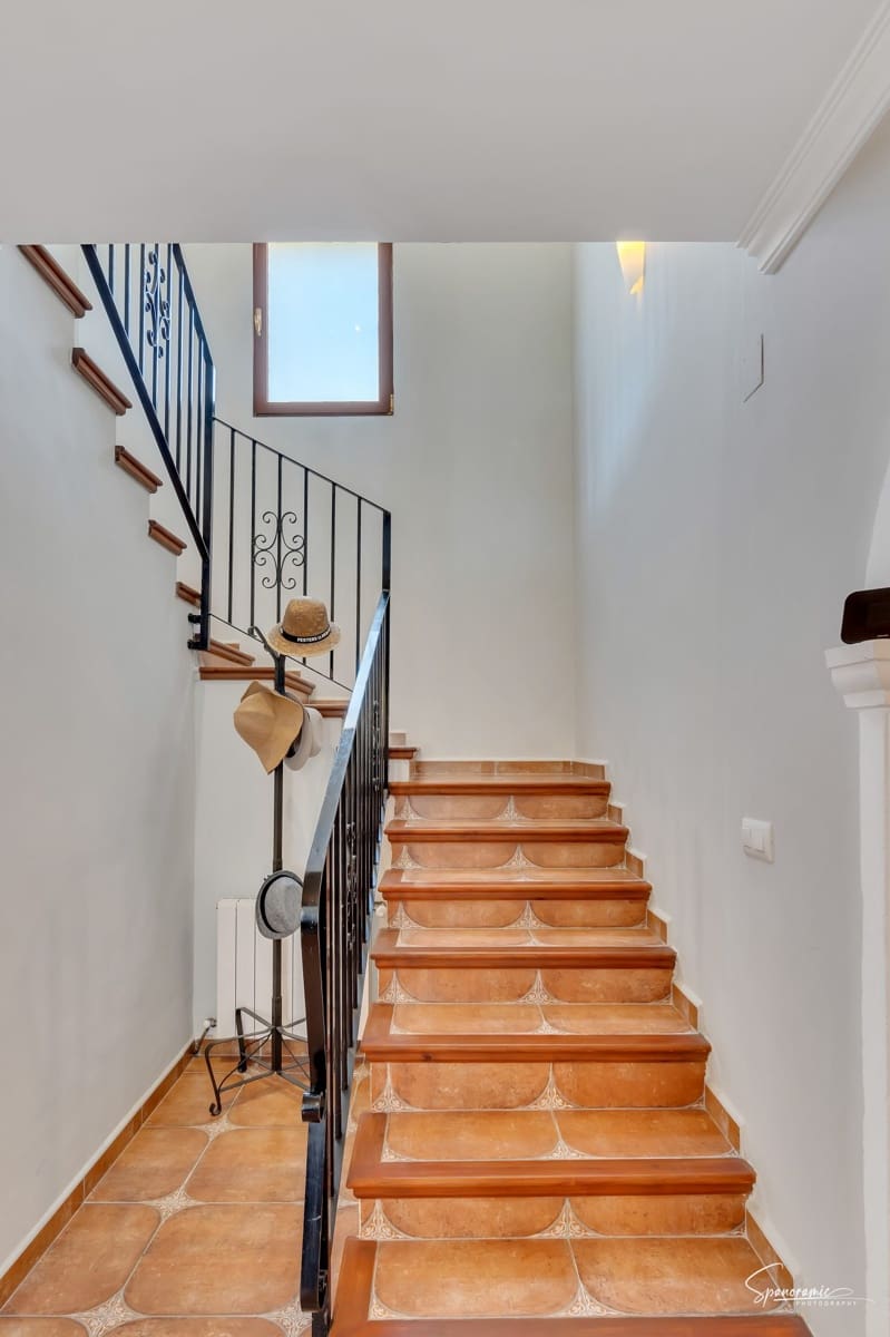 4 makuuhuone Huvila myytävänä paikassa Lliber mukana uima-altaan - 1 095 000 € (Ref: 9438838)