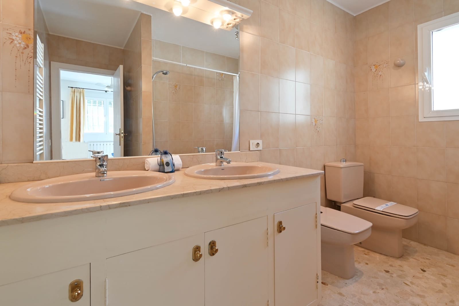 4 sypialnia Willa na sprzedaż w Javea / Xabia z basenem garażem - 749 000 € (Ref: 9438844)