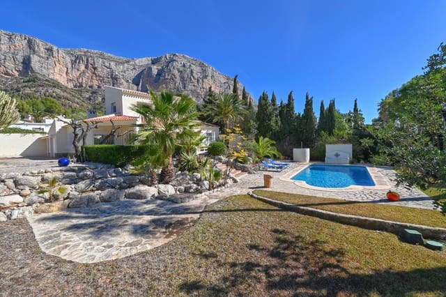 4 bedroom Villa for sale in Montgó - Ermita, Javea / Xàbia with pool garage - € 749,000 (Ref: 9438844)