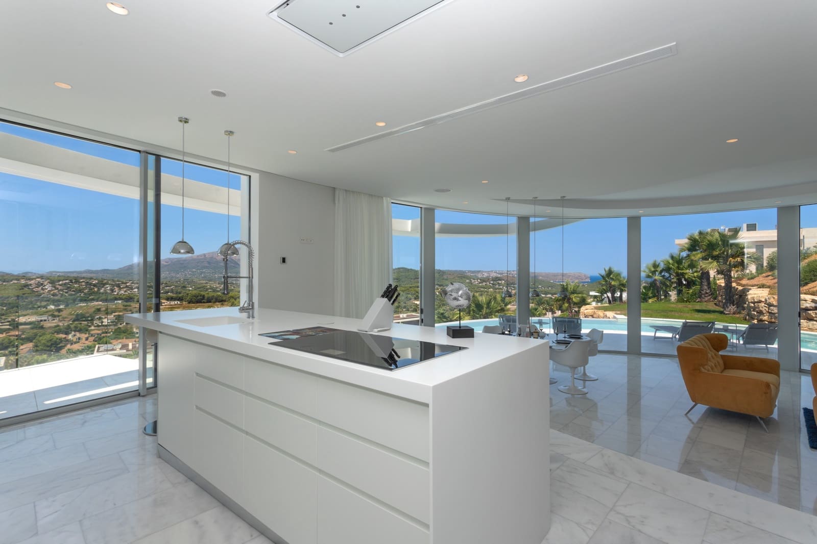 4 bedroom Villa for sale in Javea / Xabia with pool - € 2,950,000 (Ref: 9440638)