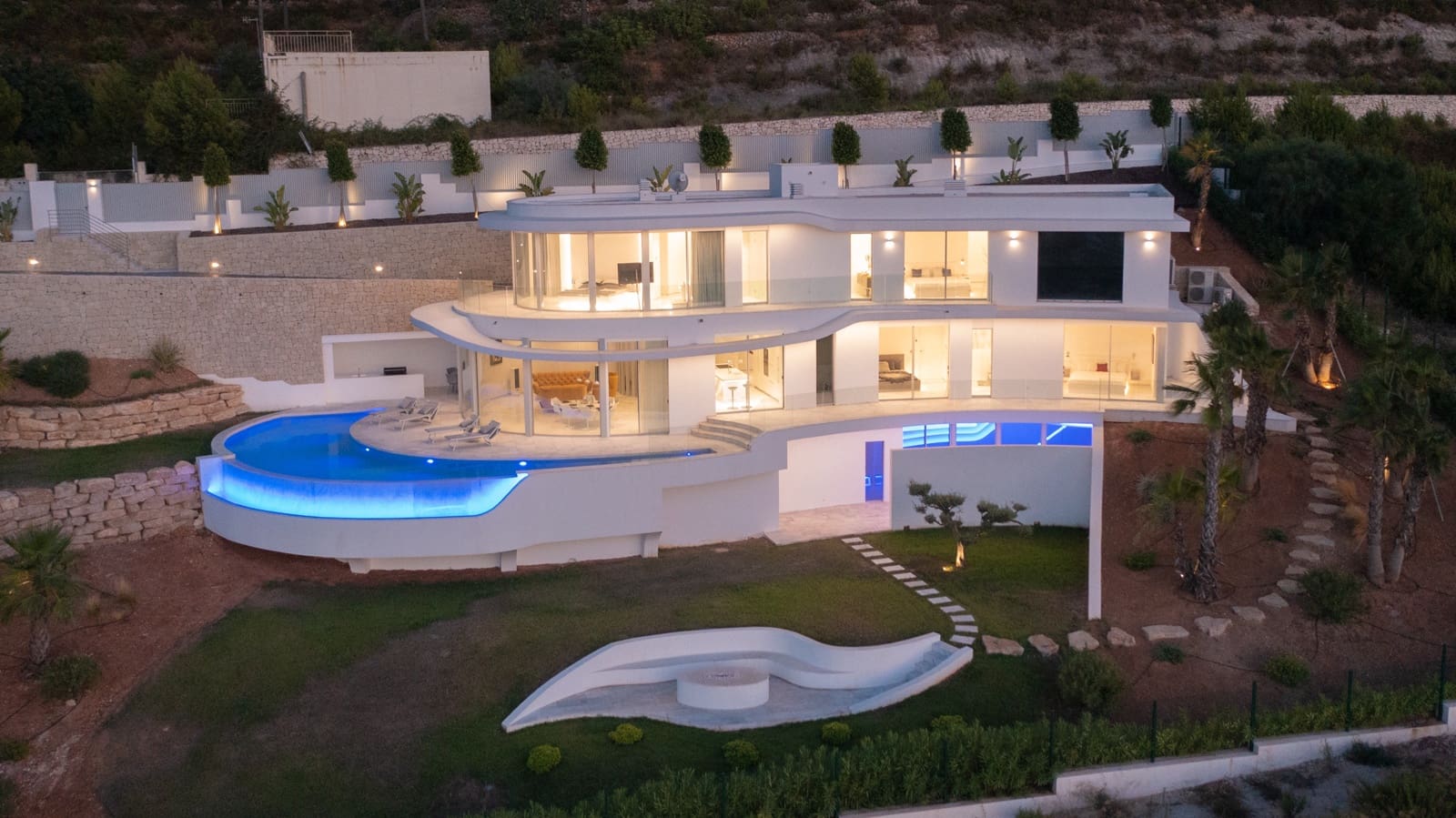 4 bedroom Villa for sale in Javea / Xabia with pool - € 2,950,000 (Ref: 9440638)