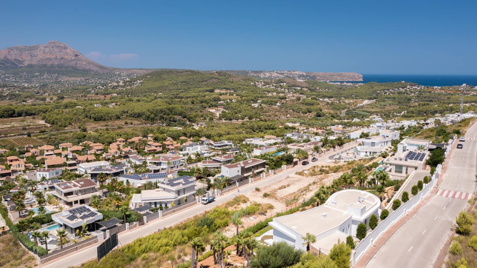 4 bedroom Villa for sale in Javea / Xabia with pool - € 2,950,000 (Ref: 9440638)