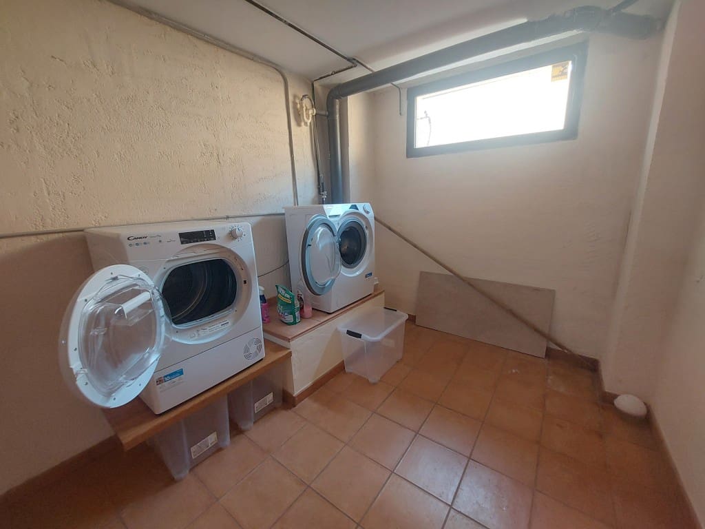 3 makuuhuone Huvila myytävänä paikassa Albir mukana uima-altaan 
autotalli - 560 000 € (Ref: 9452458)