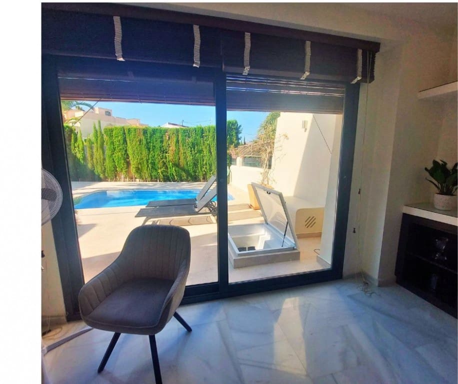 3 makuuhuone Huvila myytävänä paikassa Albir mukana uima-altaan 
autotalli - 560 000 € (Ref: 9452458)