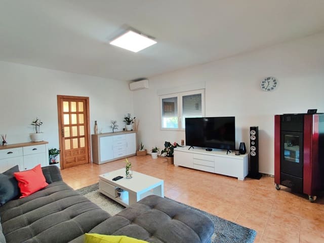4 Zimmer Villa zu verkaufen in Canuta, Calpe / Calp mit Pool Garage - 675.000 € (Ref: 9452618)