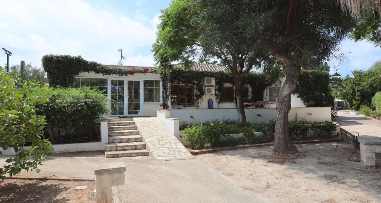 5 slaapkamer Villa te koop in Denia - € 685.000 (Ref: 9452657)