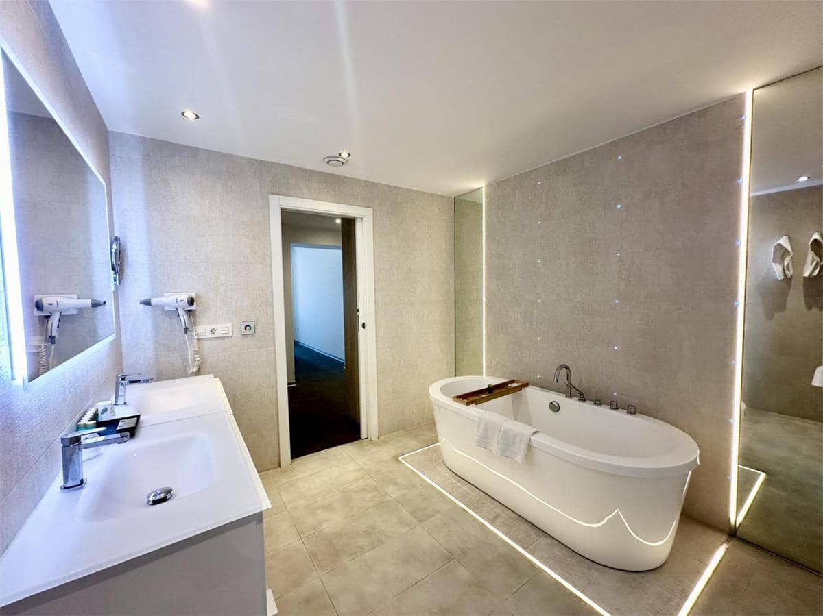 54 camera da letto Commerciale in vendita in Javea / Xabia - 13.000.000 € (Rif: 9452659)