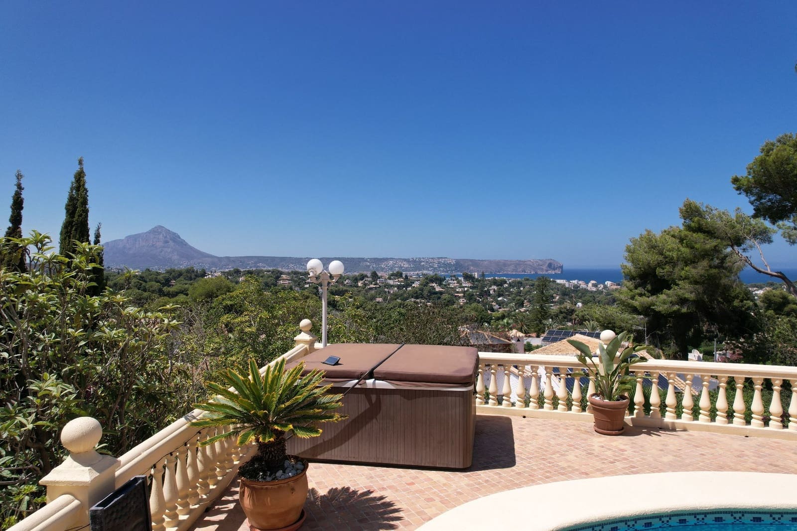 6 slaapkamer Villa te koop in Javea / Xabia met zwembad - € 1.500.000 (Ref: 9452668)