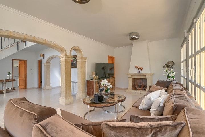 4 Zimmer Villa zu verkaufen in Javea / Xabia - 1.095.000 € (Ref: 9452669)