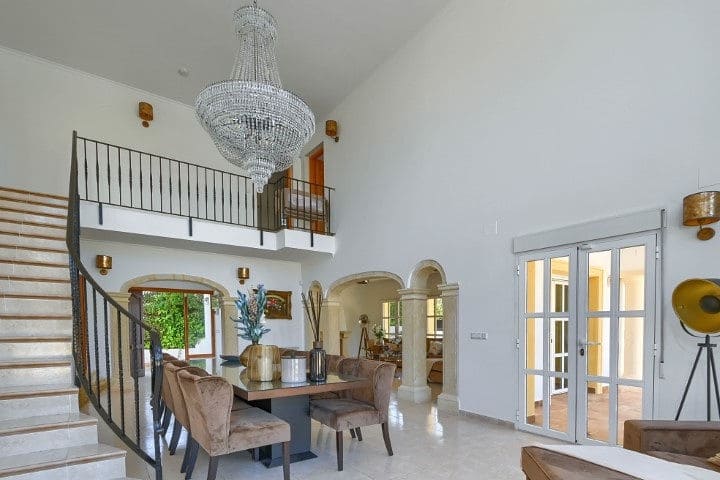 4 Zimmer Villa zu verkaufen in Javea / Xabia - 1.095.000 € (Ref: 9452669)