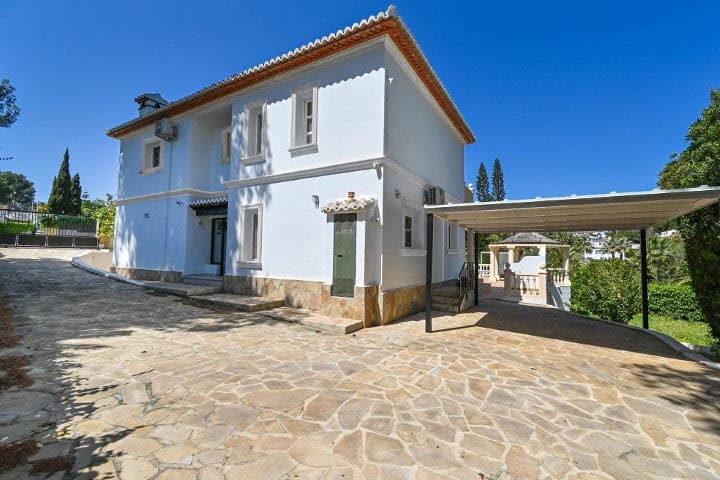 4 Zimmer Villa zu verkaufen in Javea / Xabia - 1.095.000 € (Ref: 9452669)