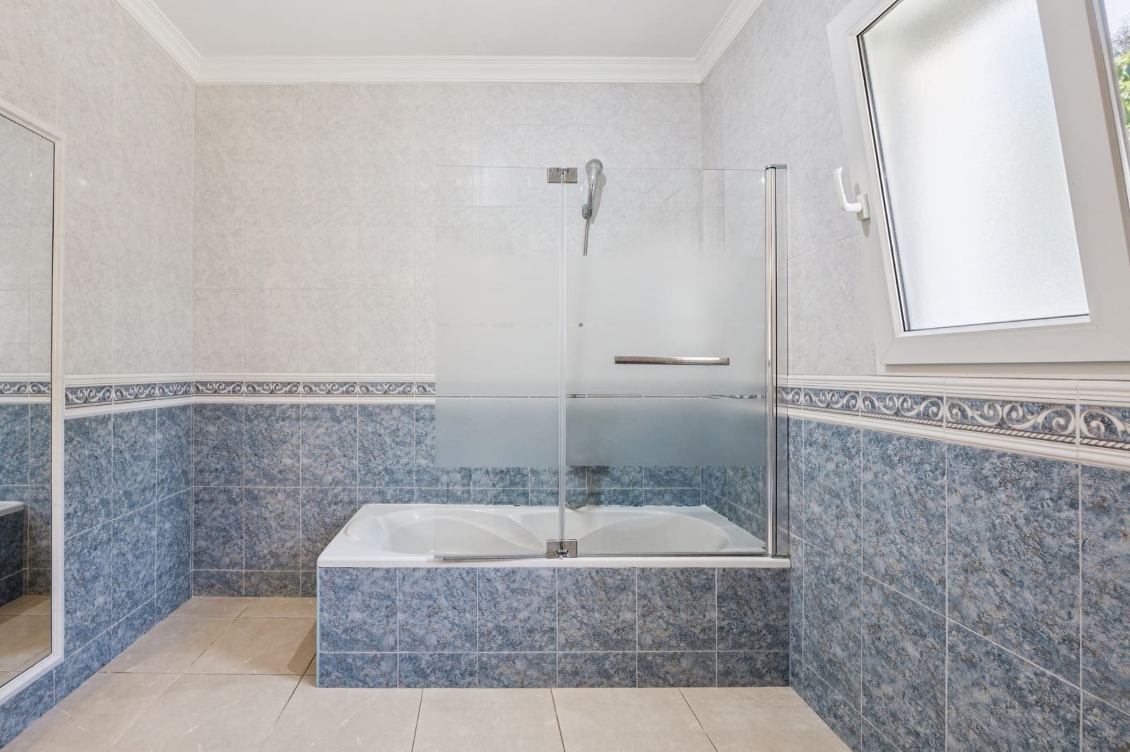 4 bedroom Villa for sale in Javea / Xabia with pool - € 849,000 (Ref: 9452670)