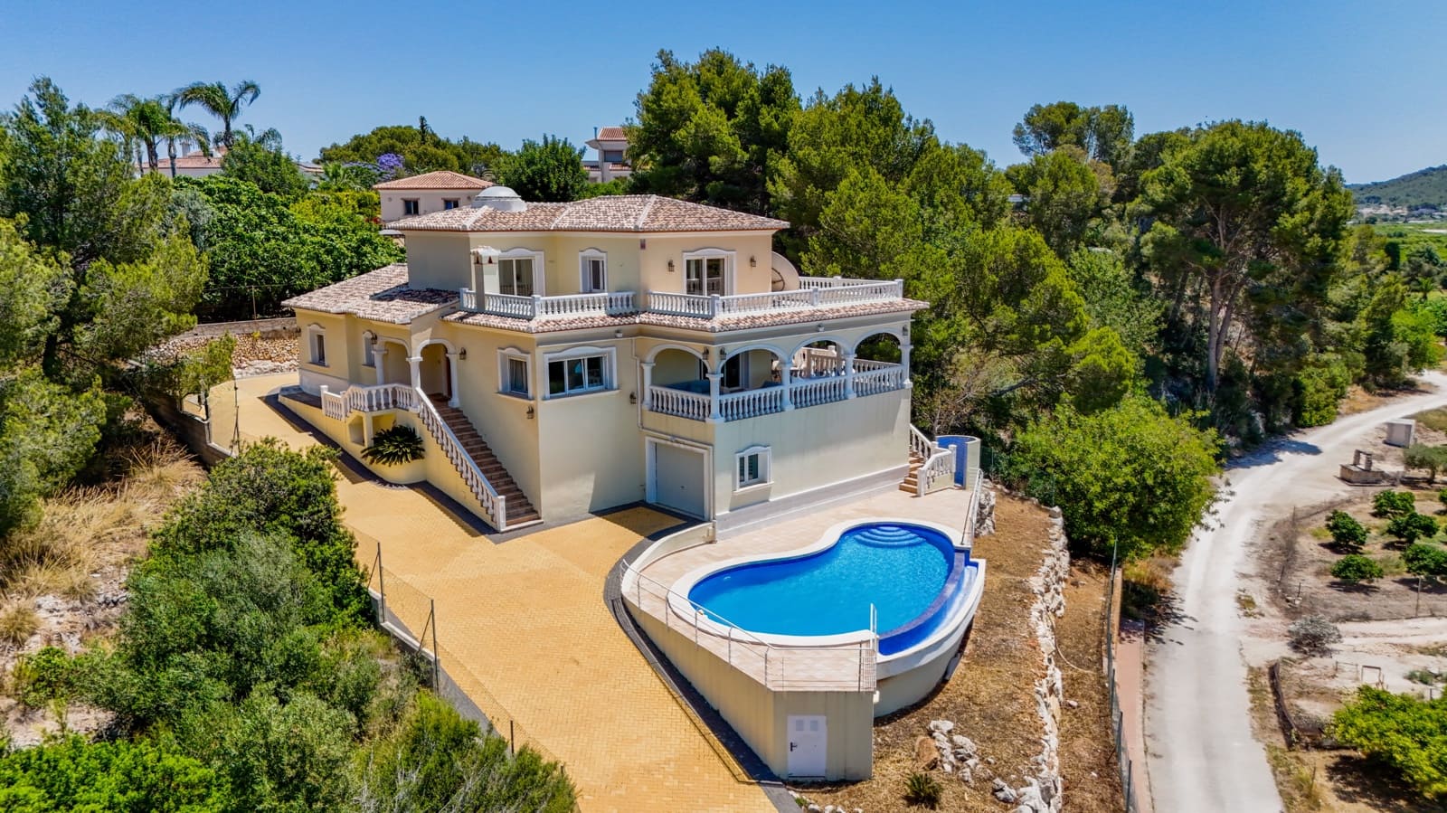 4 bedroom Villa for sale in Javea / Xabia with pool - € 849,000 (Ref: 9452670)