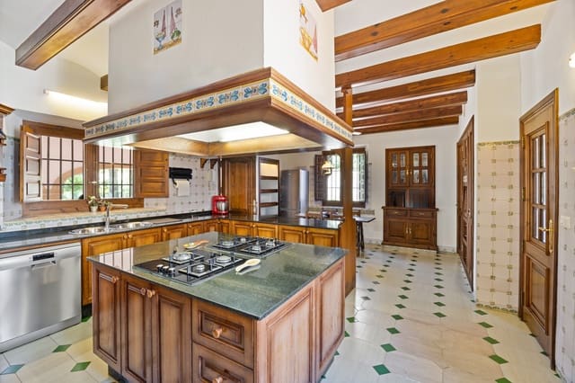 13 bedroom Villa for sale in Partides comunes - Adsubia, Javea / Xàbia with pool - € 3,450,000 (Ref: 9452672)