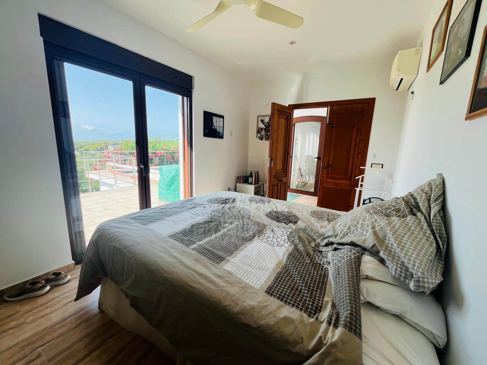 7 sypialnia Willa na sprzedaż w Moraira z basenem garażem - 995 000 € (Ref: 9452678)