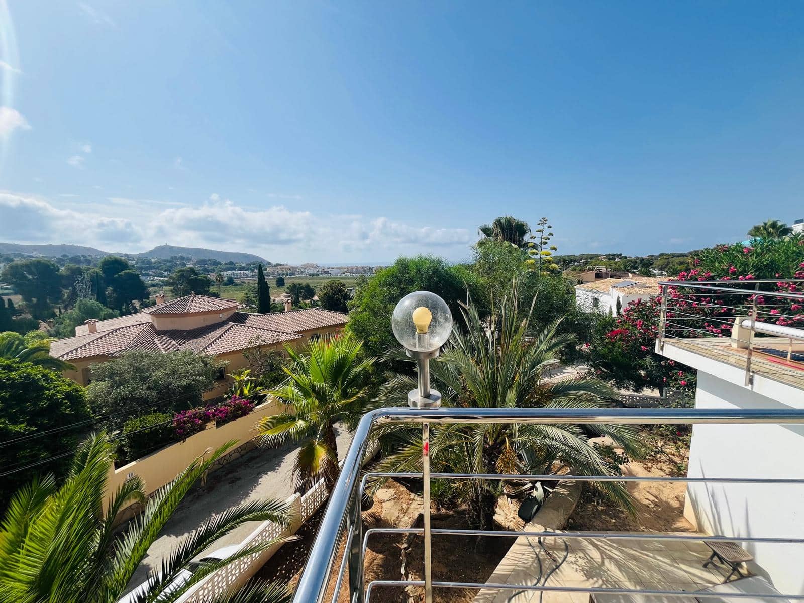 7 sypialnia Willa na sprzedaż w Moraira z basenem garażem - 995 000 € (Ref: 9452678)