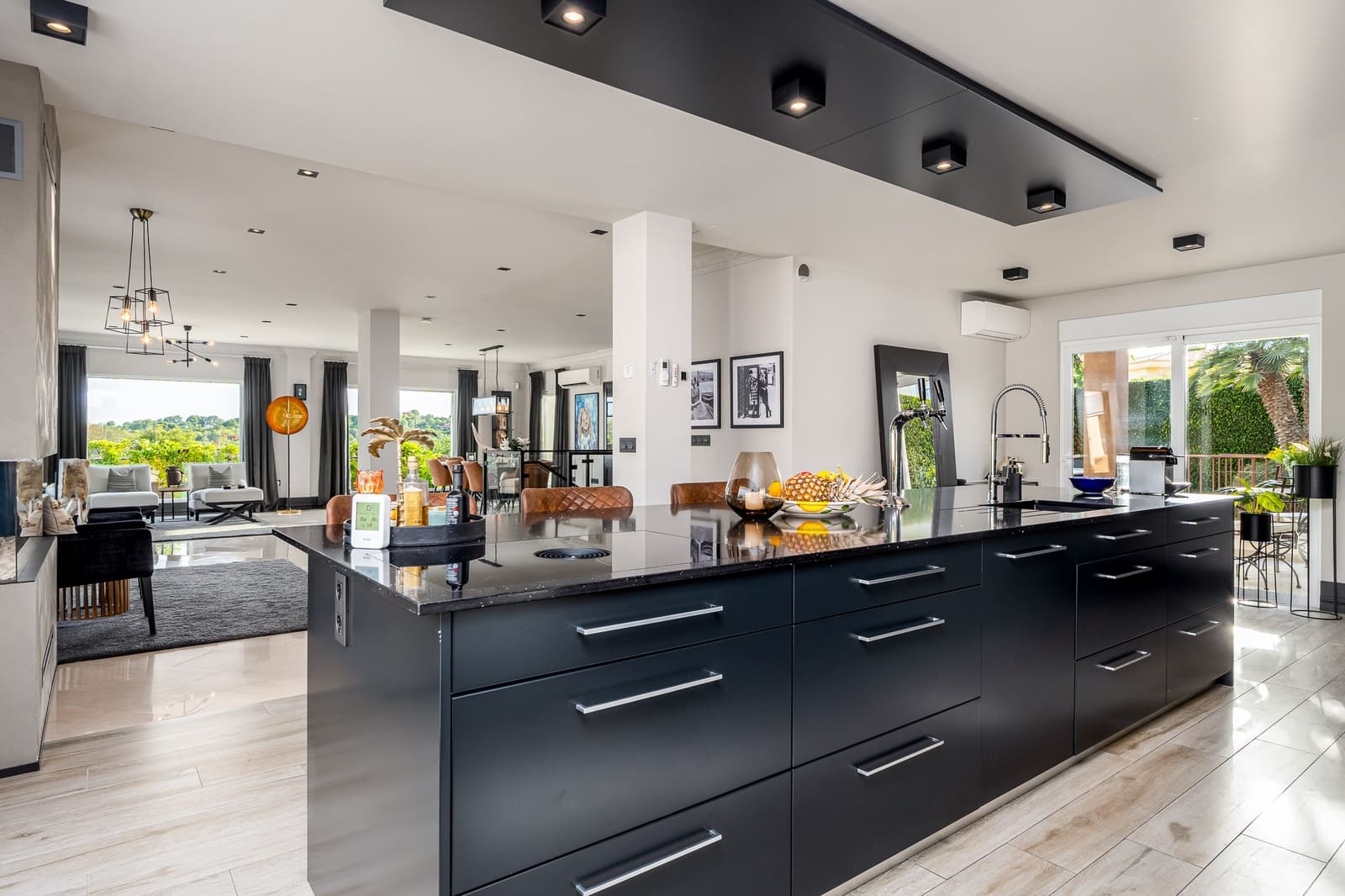 6 sovrum Villa till salu i La Nucia - 1 800 000 € (Ref: 9452686)