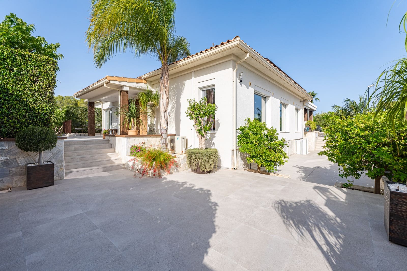 6 sovrum Villa till salu i La Nucia - 1 800 000 € (Ref: 9452686)