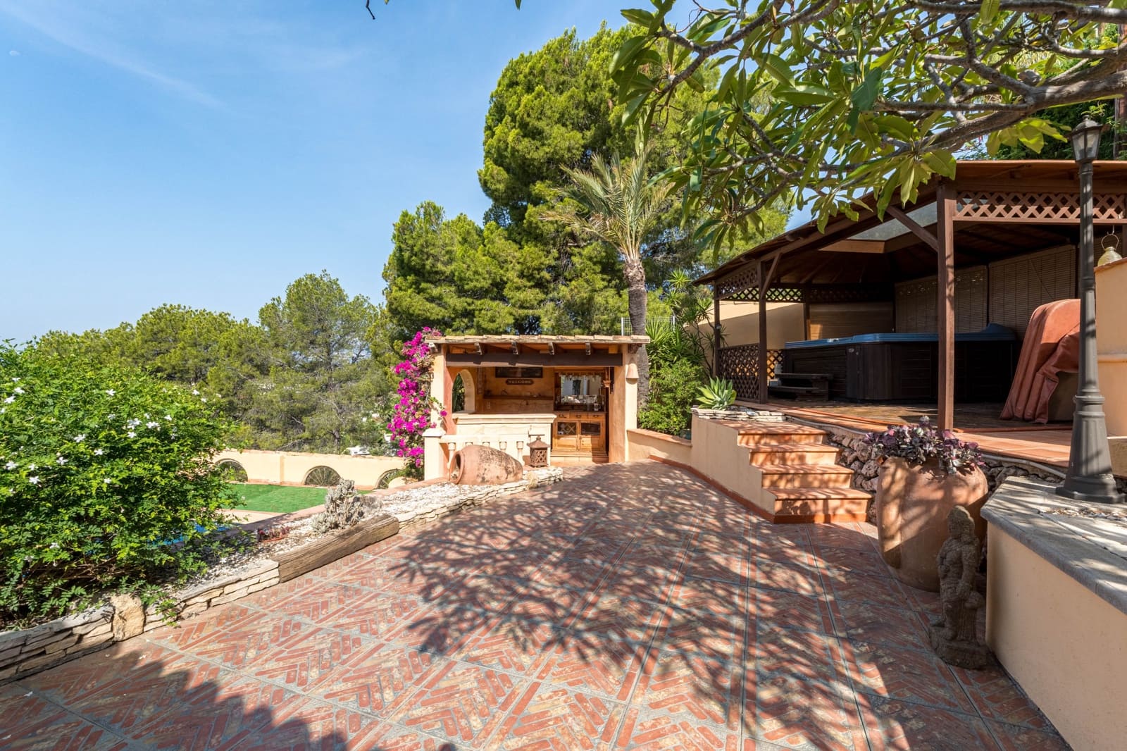 Chalet de 4 habitaciones en Altea en venta con piscina - 850.000 € (Ref: 9452687)