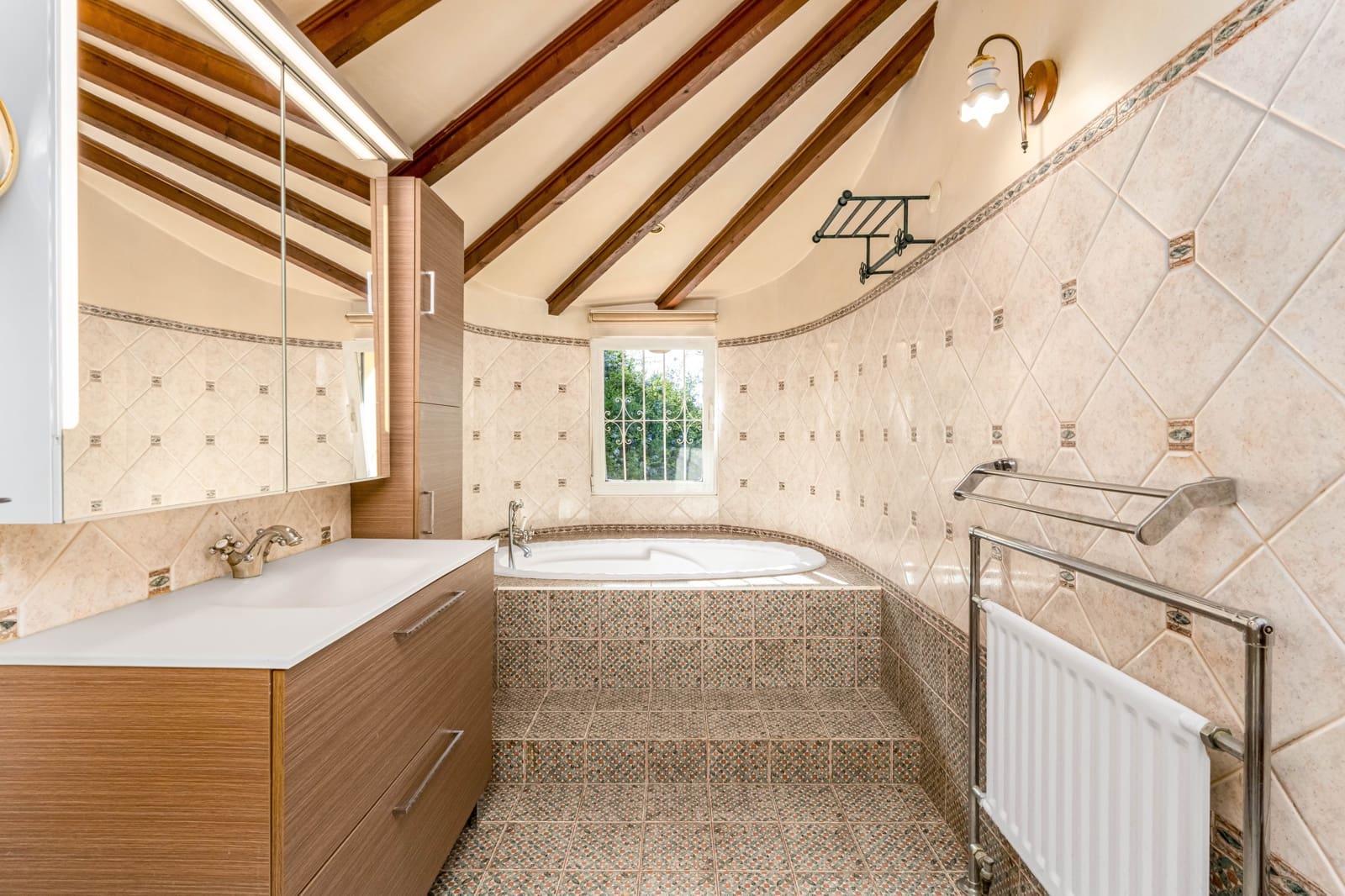 Chalet de 4 habitaciones en Altea en venta con piscina - 850.000 € (Ref: 9452687)