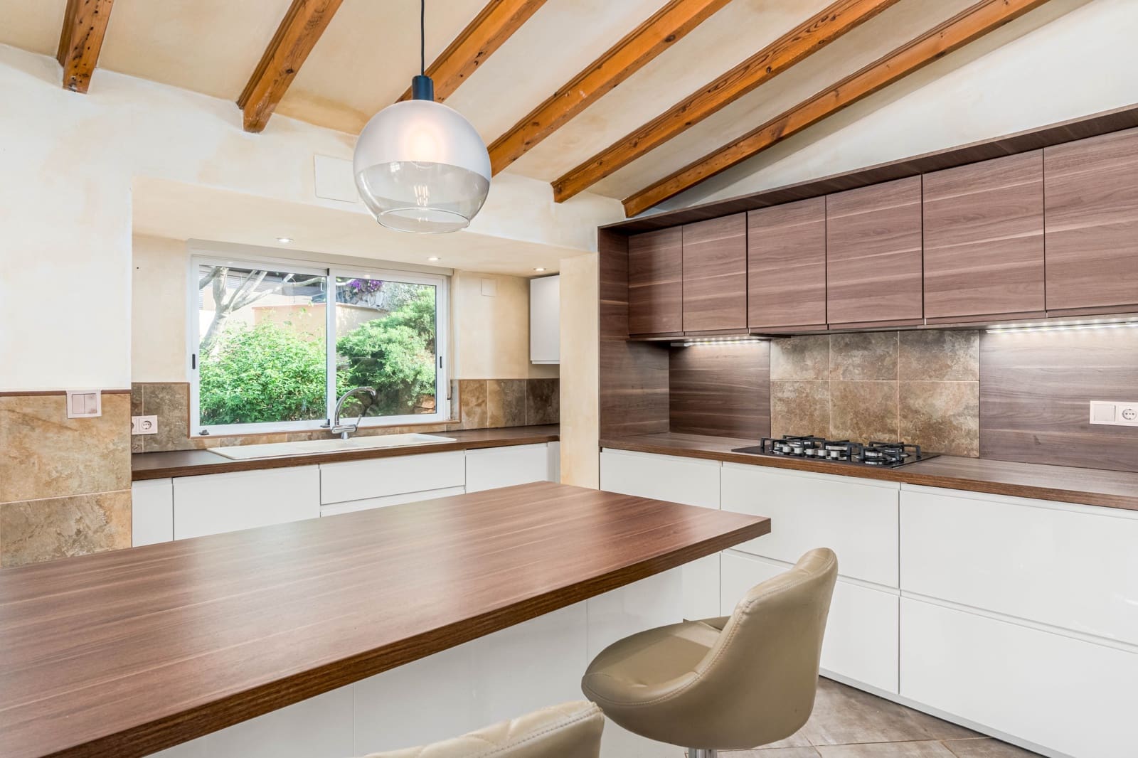 Chalet de 4 habitaciones en Altea en venta con piscina - 850.000 € (Ref: 9452687)