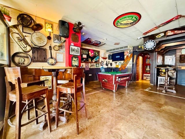 Erhverv til salg i Casco Urbano, Teulada-Moraira - € 1.495.000 (Ref: 9452690)