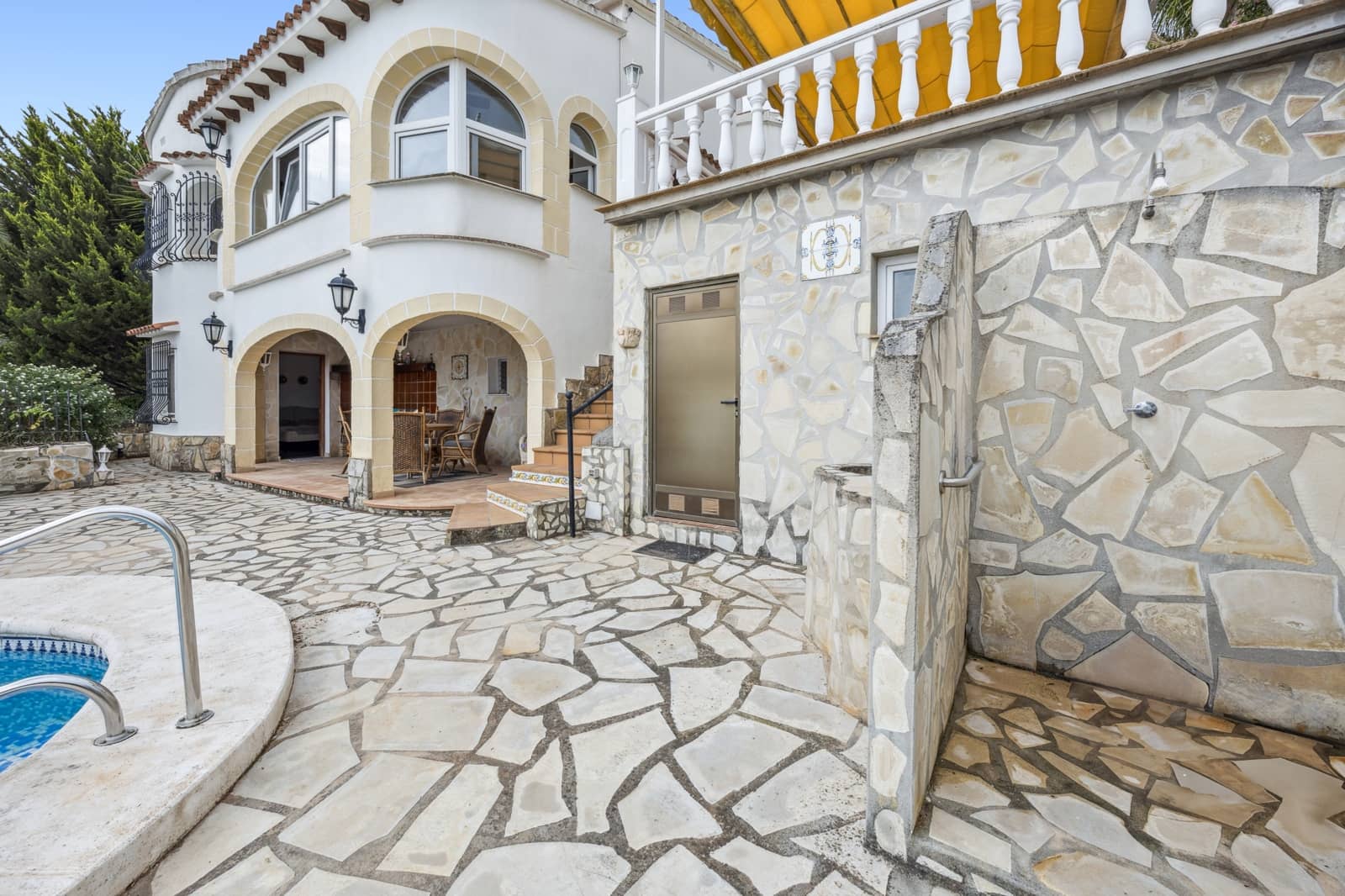 4 soveværelse Villa til salg i Denia - € 595.000 (Ref: 9452693)