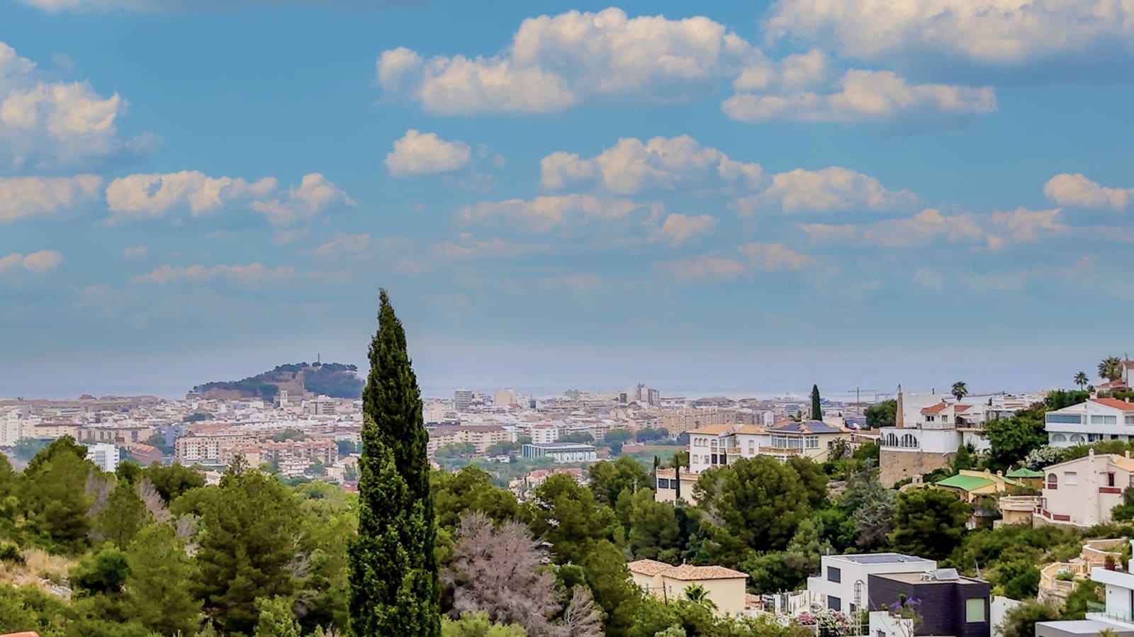 4 bedroom Villa for sale in Denia - € 565,000 (Ref: 9452693)