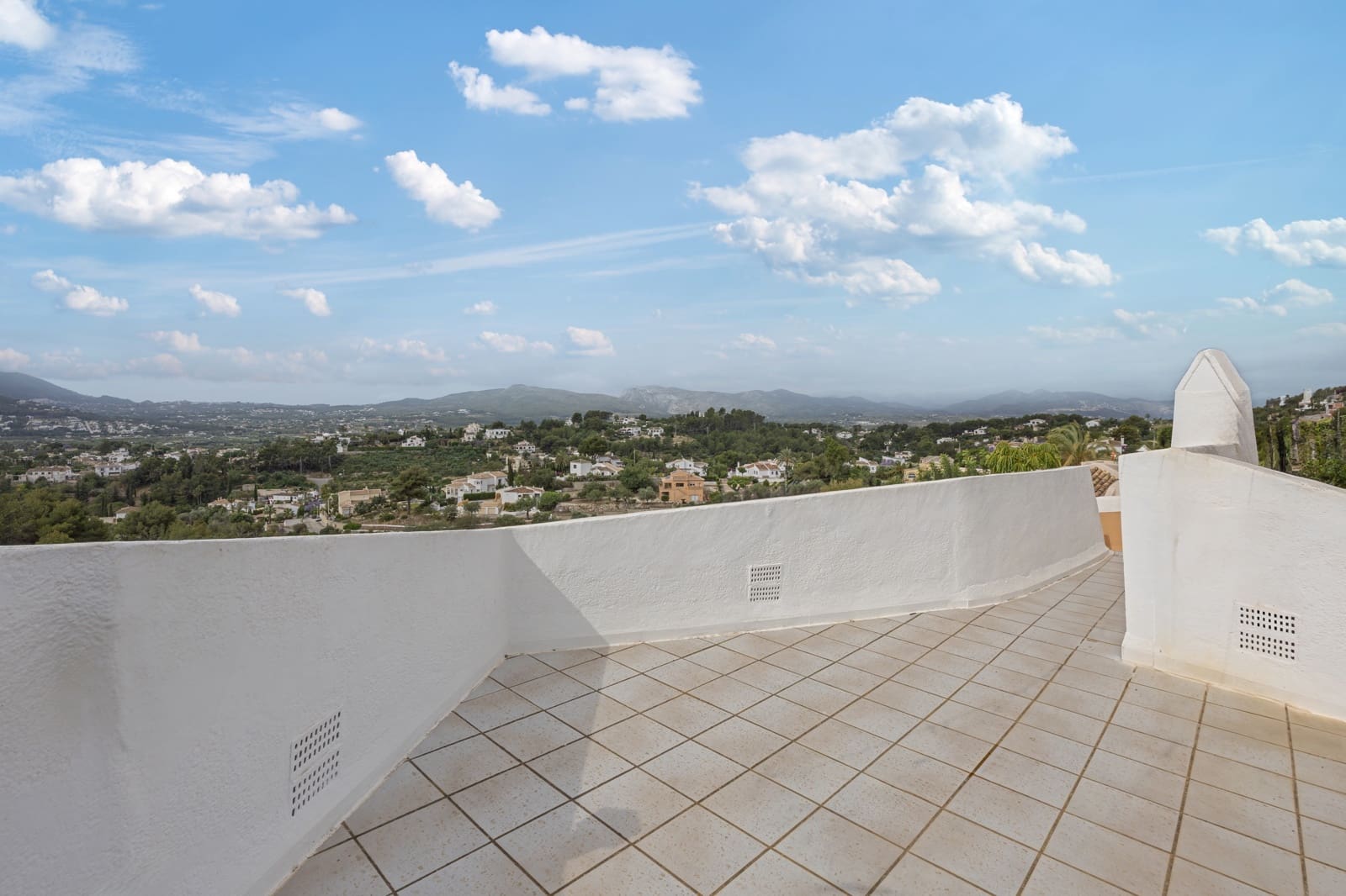 4 sypialnia Willa na sprzedaż w Javea / Xabia z basenem - 795 000 € (Ref: 9452697)