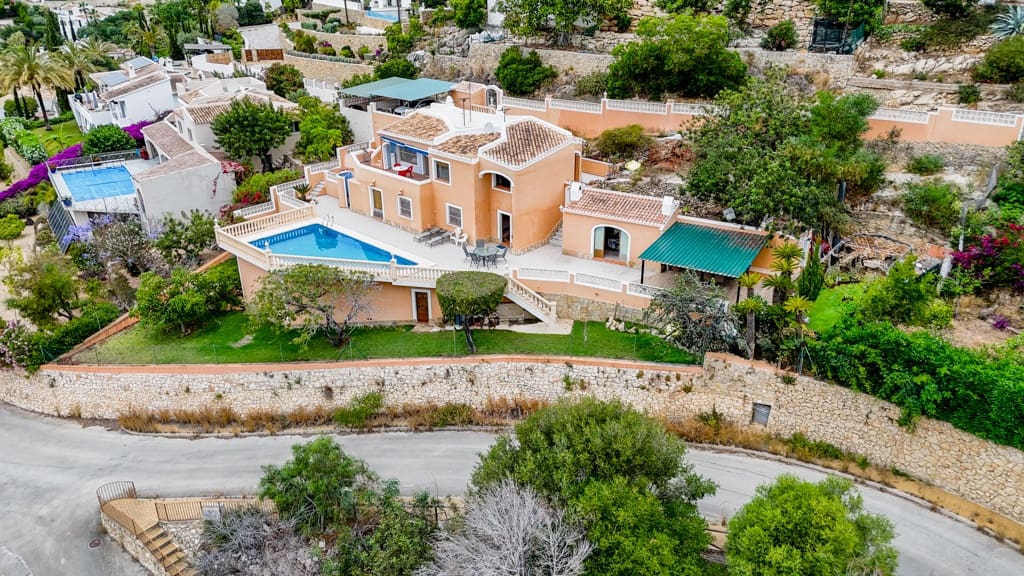 4 sypialnia Willa na sprzedaż w Javea / Xabia z basenem - 795 000 € (Ref: 9452697)