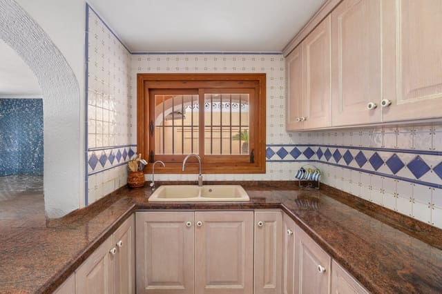 4 sypialnia Willa na sprzedaż w Partida Tosal - Zona del Castellans, Javea / Xàbia z basenem - 795 000 € (Ref: 9452697)