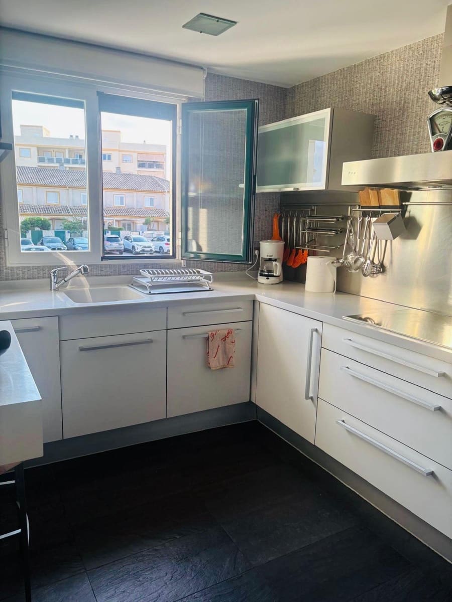 4 Zimmer Apartment zu verkaufen in Oliva - 875.000 € (Ref: 9452698)