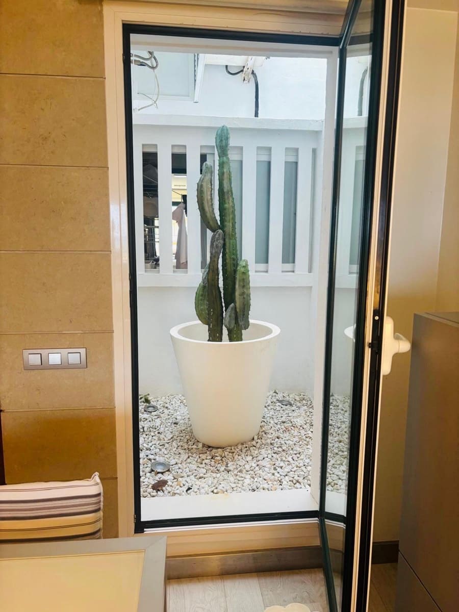 4 Zimmer Apartment zu verkaufen in Oliva - 875.000 € (Ref: 9452698)