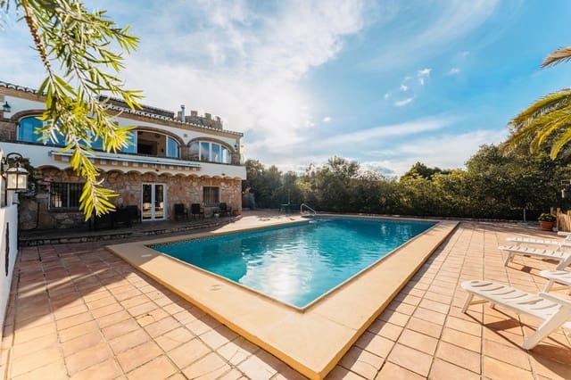 9 bedroom Villa for sale in Partides comunes - Adsubia, Javea / Xàbia - € 1,180,000 (Ref: 9452704)