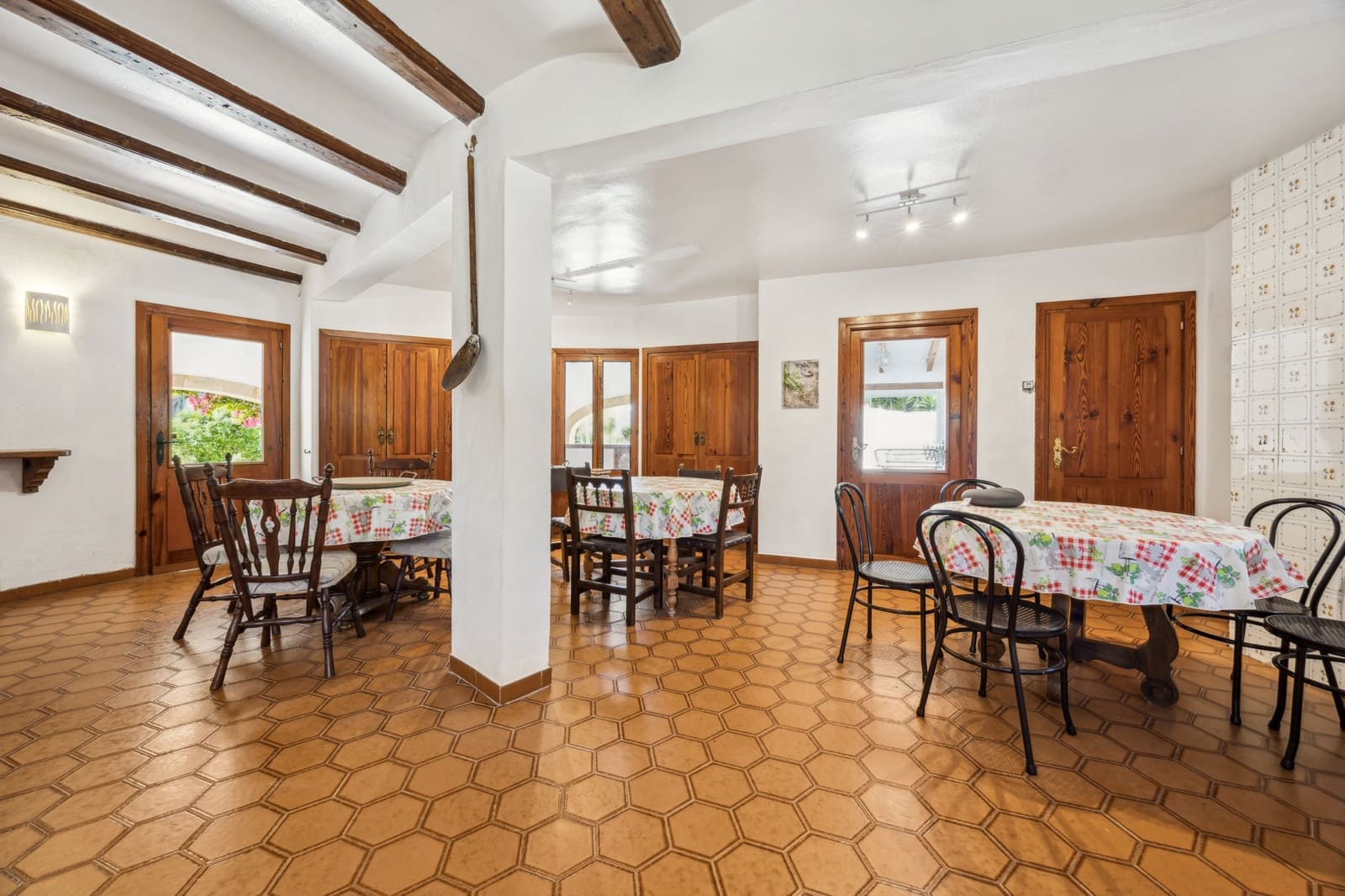 8 sypialnia Willa na sprzedaż w Javea / Xabia z basenem - 1 590 000 € (Ref: 9452707)