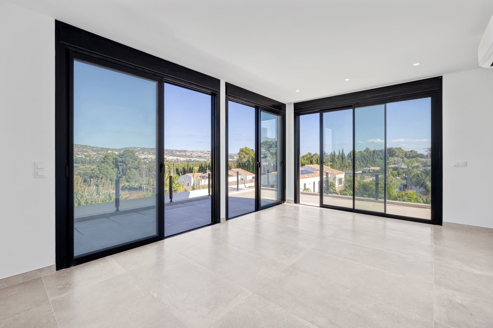 3 slaapkamer Villa te koop in Javea / Xabia met zwembad - € 1.300.000 (Ref: 9452712)