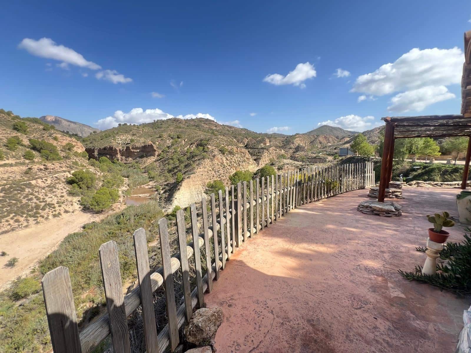 Local Comercial de 7 habitaciones en Abanilla en venta - 839.995 € (Ref: 9453062)