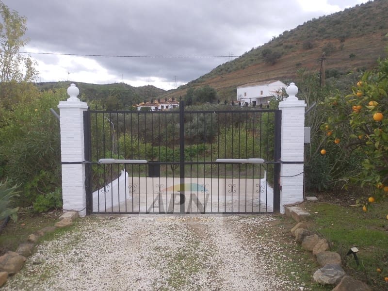 6 quarto Quinta/Casa Rural para venda em Alora com piscina - 585 000 € (Ref: 9454750)