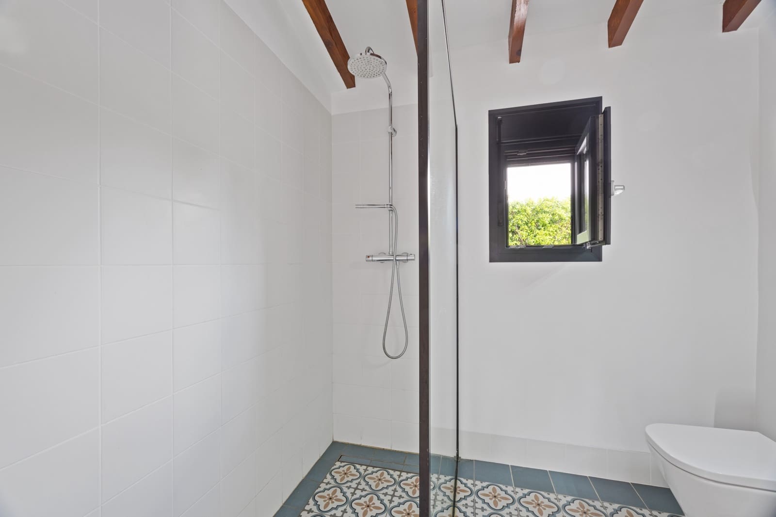 4 bedroom Villa for sale in Moraira - € 795,000 (Ref: 9457856)