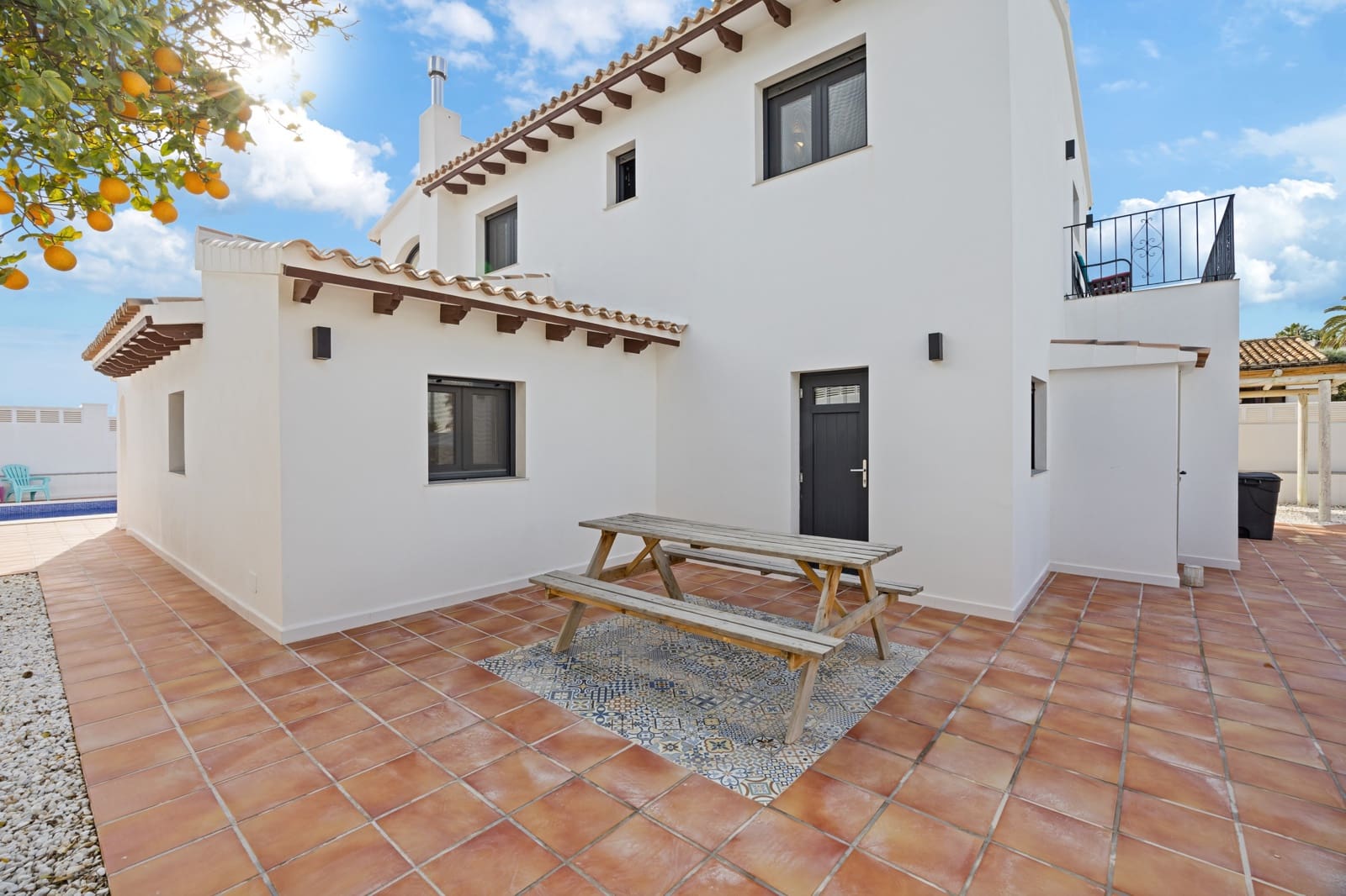 4 bedroom Villa for sale in Moraira - € 795,000 (Ref: 9457856)