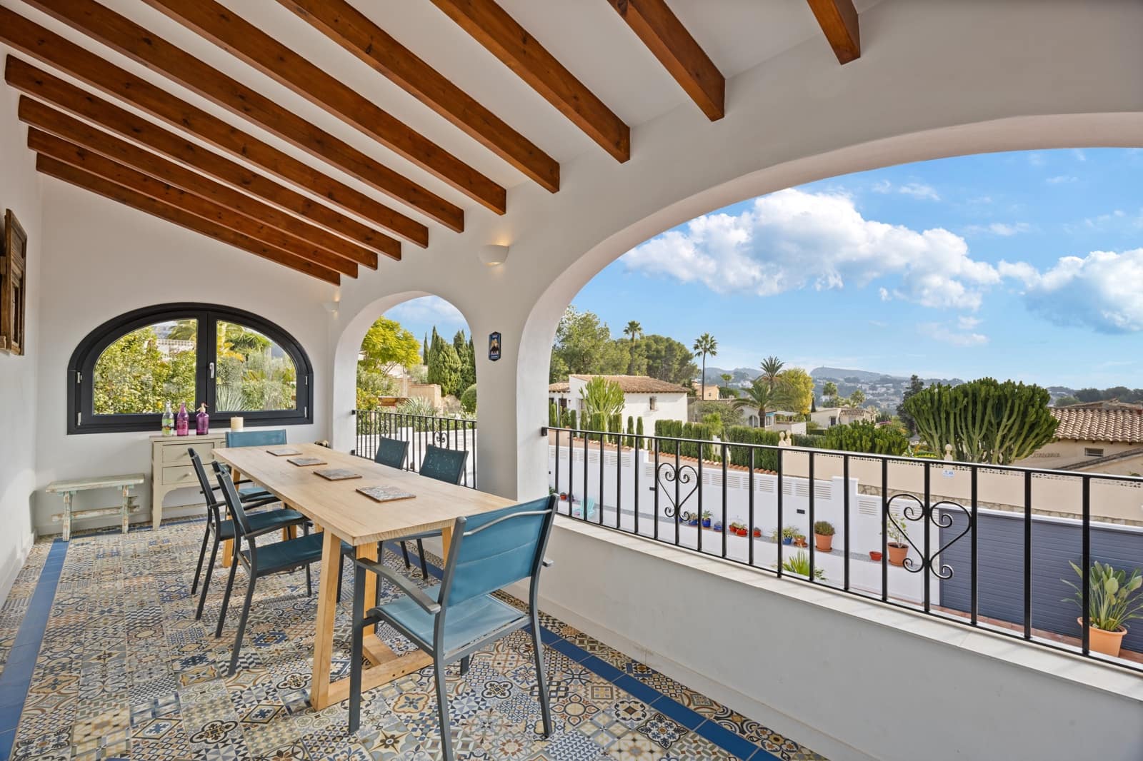 4 bedroom Villa for sale in Moraira - € 795,000 (Ref: 9457856)