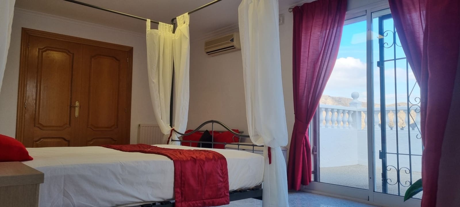 Chalet de 6 habitaciones en Hondón de los Frailes en venta con piscina garaje - 595.000 € (Ref: 9462113)