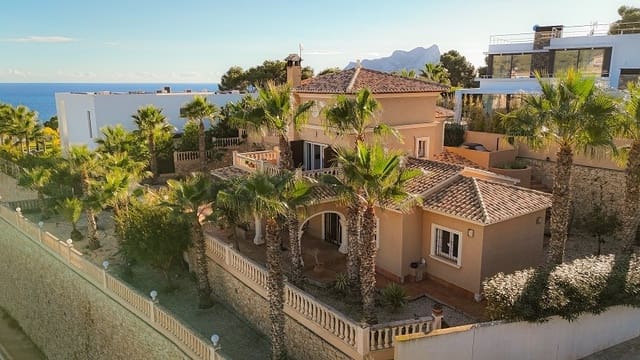 3 soveværelse Villa til salg i Benissa med garage - € 950.000 (Ref: 9467807)