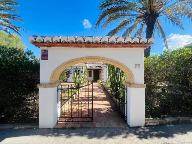 3 bedroom Villa for sale in Partides comunes - Adsubia, Javea / Xàbia - € 899,000 (Ref: 9467809)