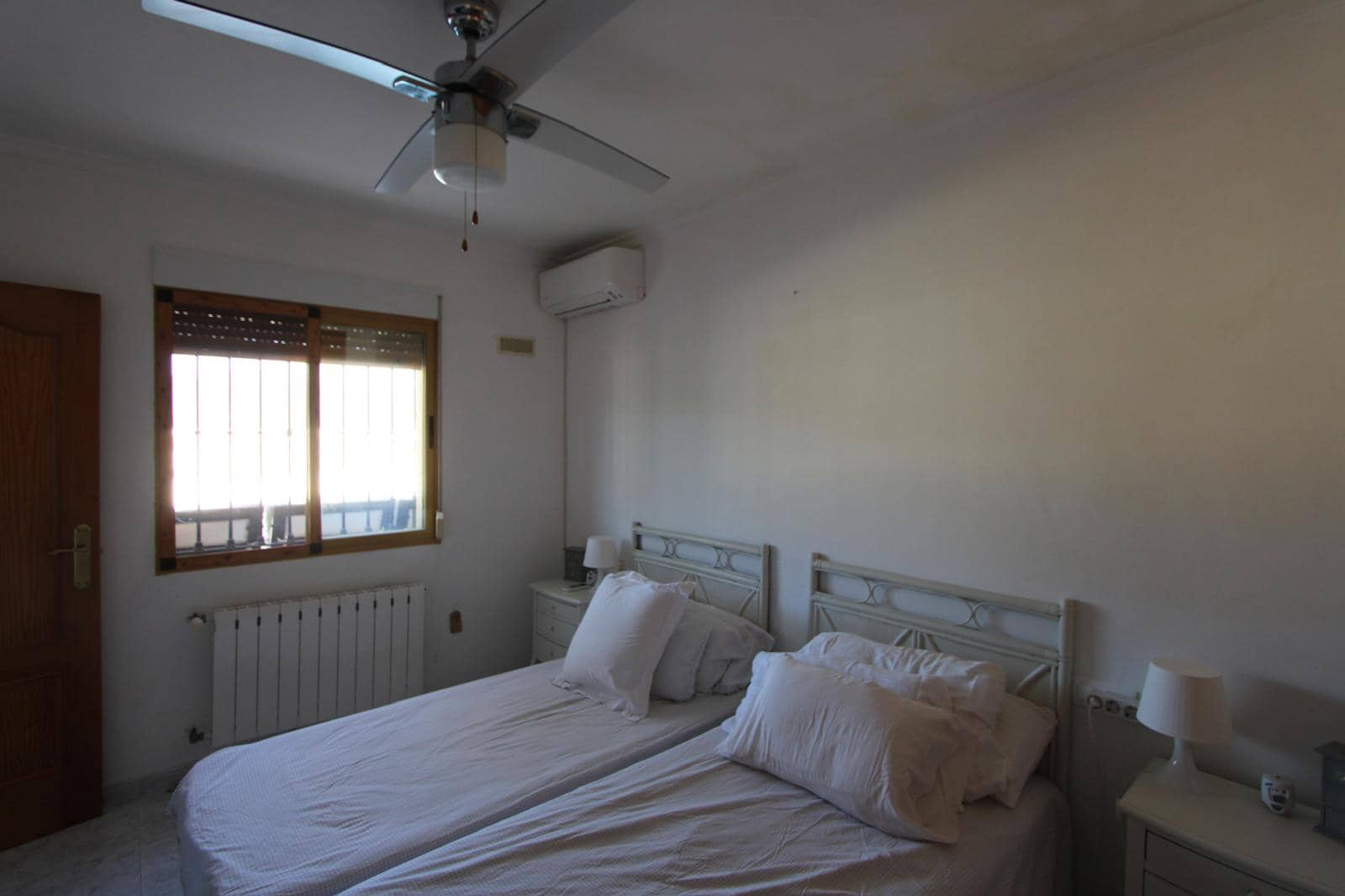 3 quarto Moradia para venda em Orba com piscina garagem - 525 000 € (Ref: 9473472)