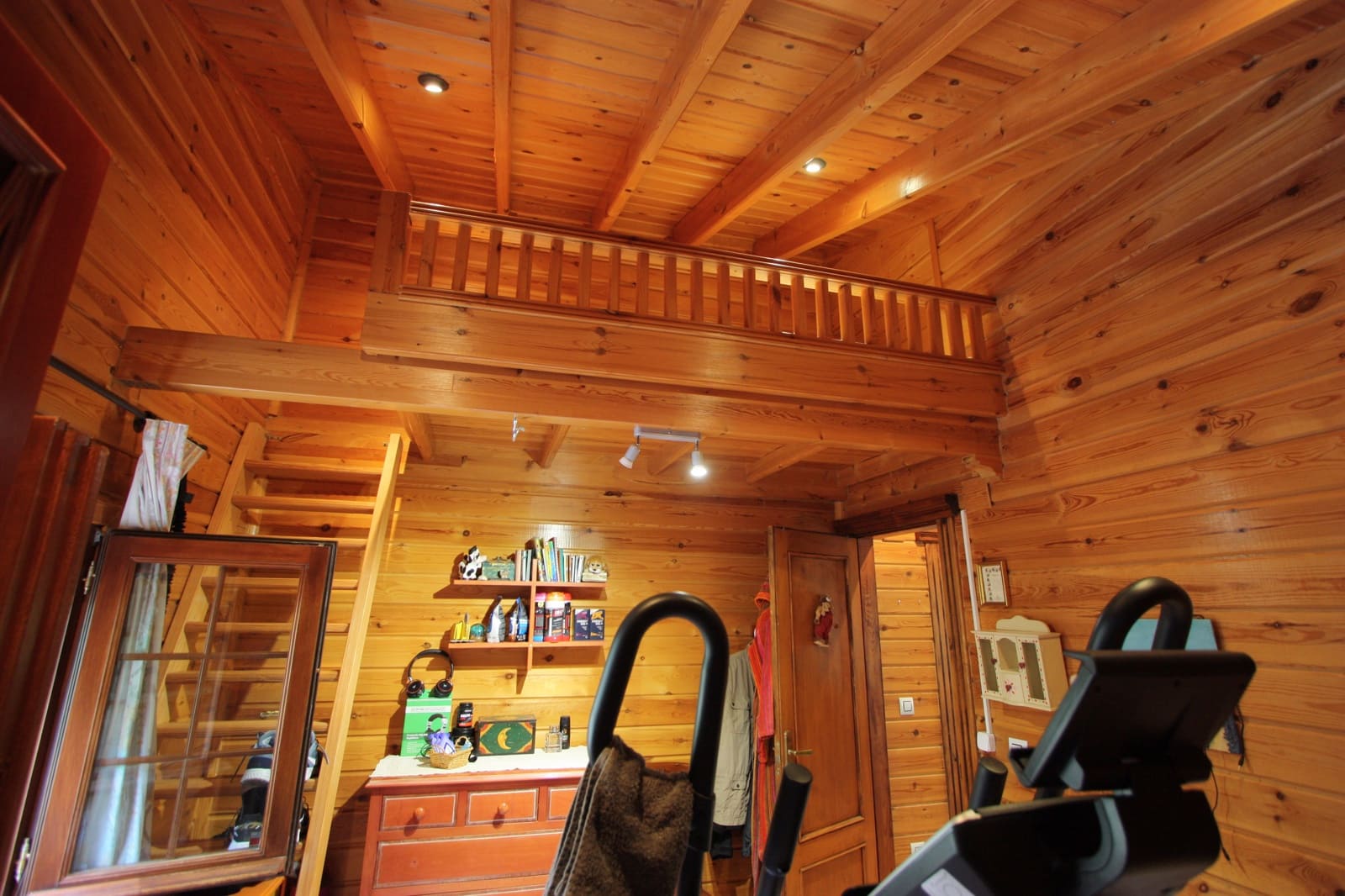 Chalet de 3 habitaciones en Orba en venta con piscina garaje - 899.000 € (Ref: 9473478)