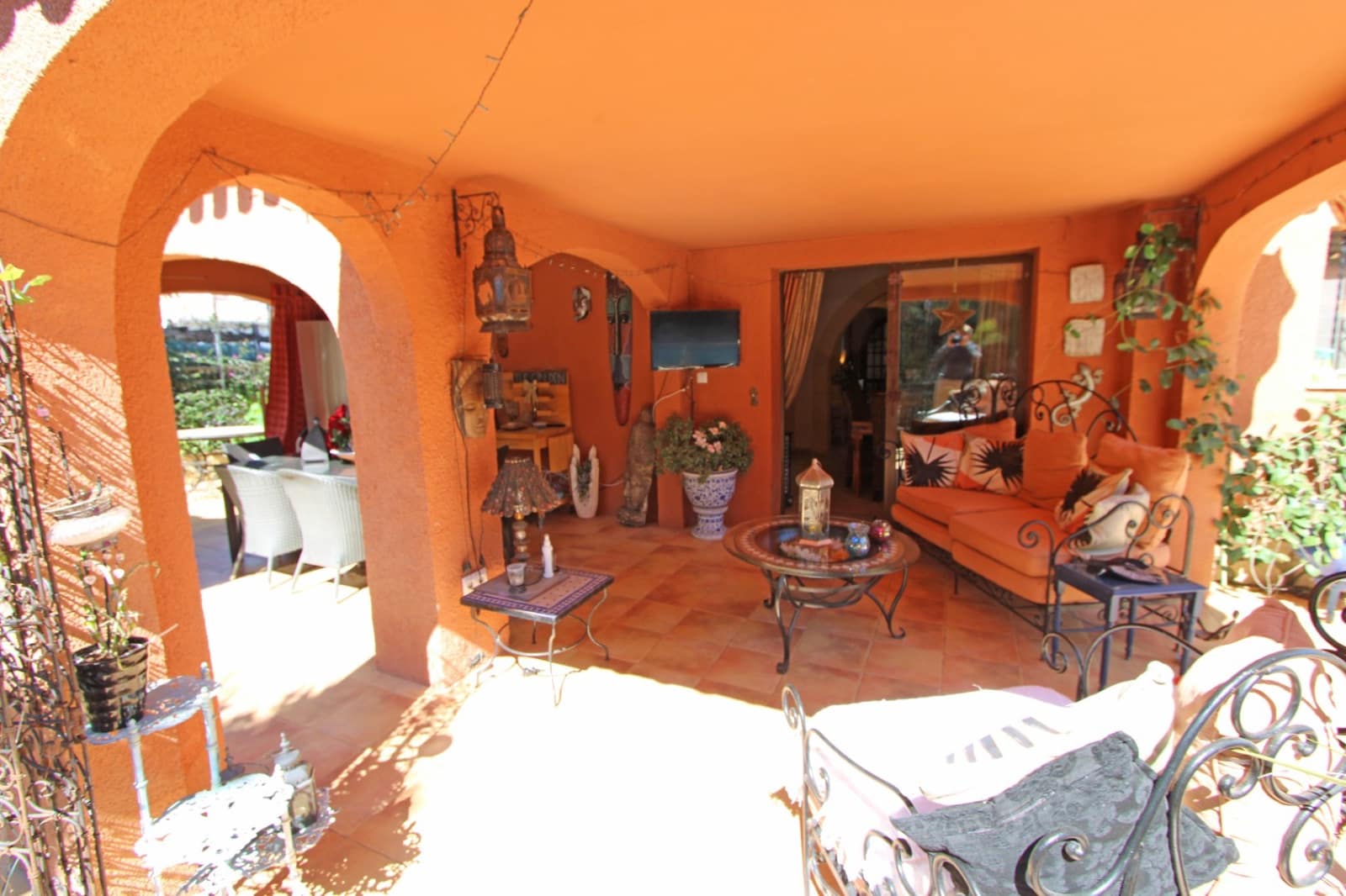 4 Zimmer Villa zu verkaufen in Orba mit Pool - 599.000 € (Ref: 9473482)