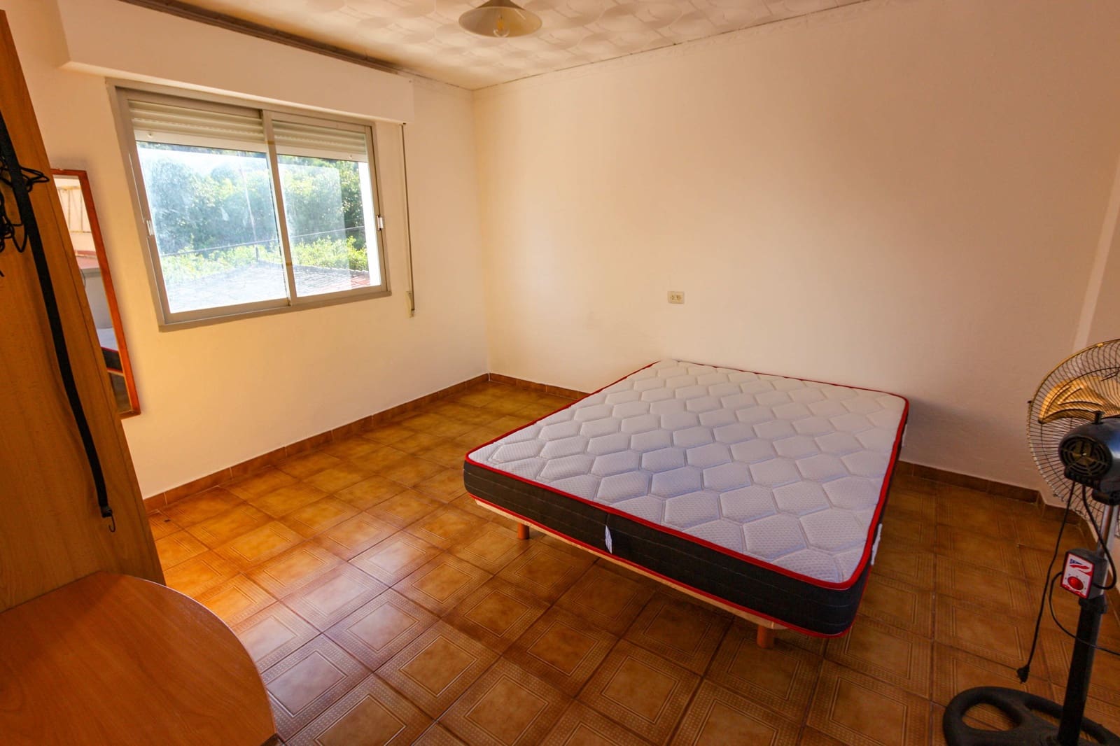 4 soveværelse Erhverv til salg i Orba - € 575.000 (Ref: 9473498)